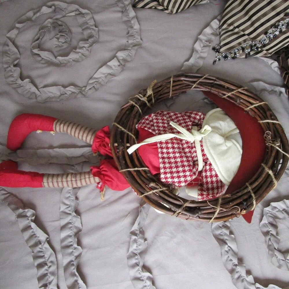 NWT angel door wreath